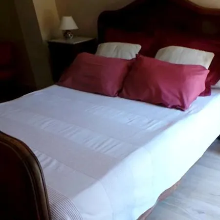 With 3 Bedrooms In Palais Sur Mer With Shared Pool Enclosed Garden And Wifi 1 Km From The Beach Apartment *